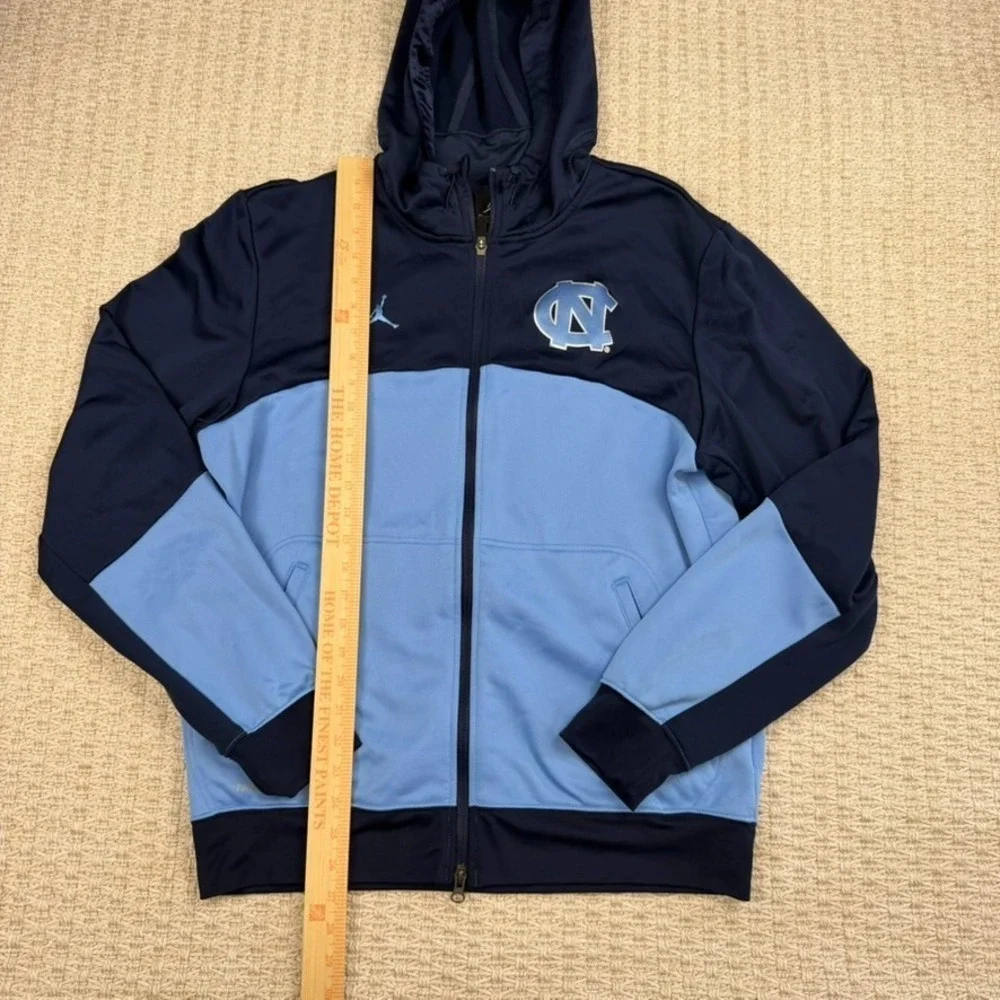 UNC North Carolina Men Hoodie M Jordan Therma Fit Tar Heels Full Zip Streetwear
